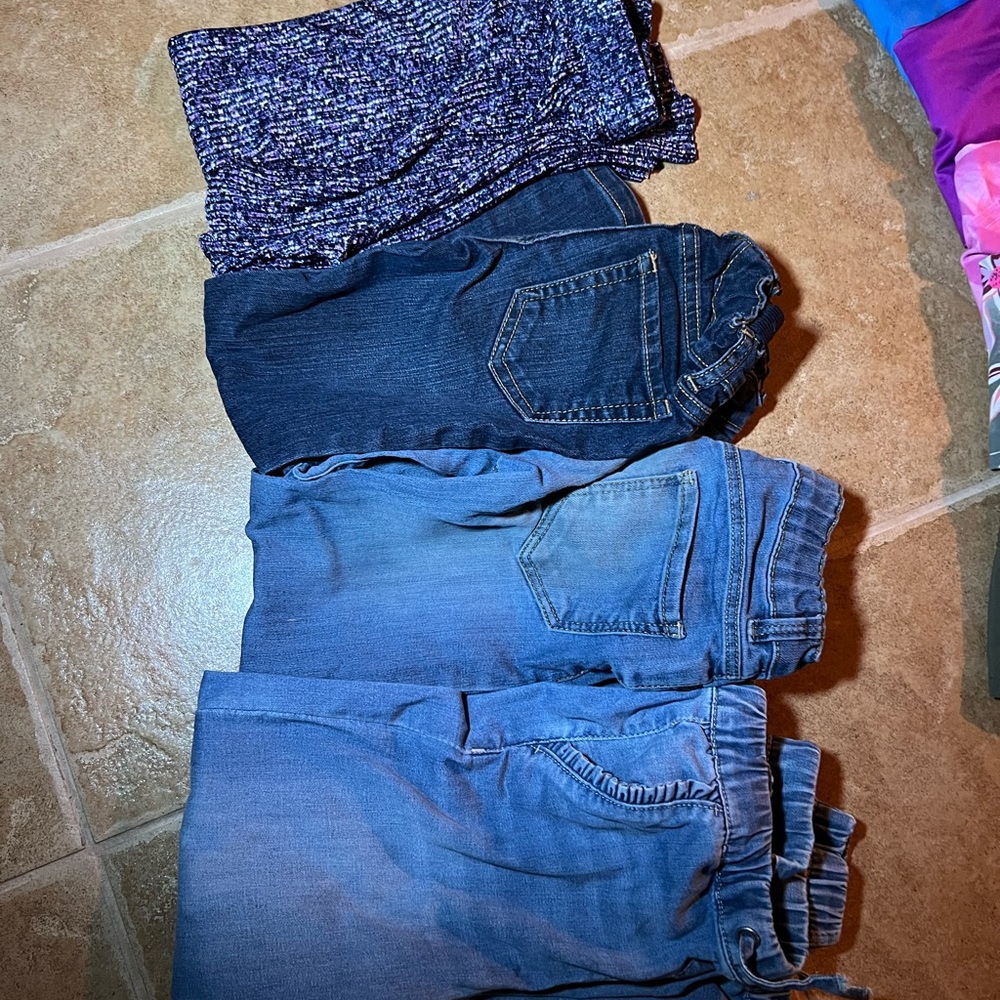 Set of size 5 girls pants lot Blue Denim Jeans and flood pants